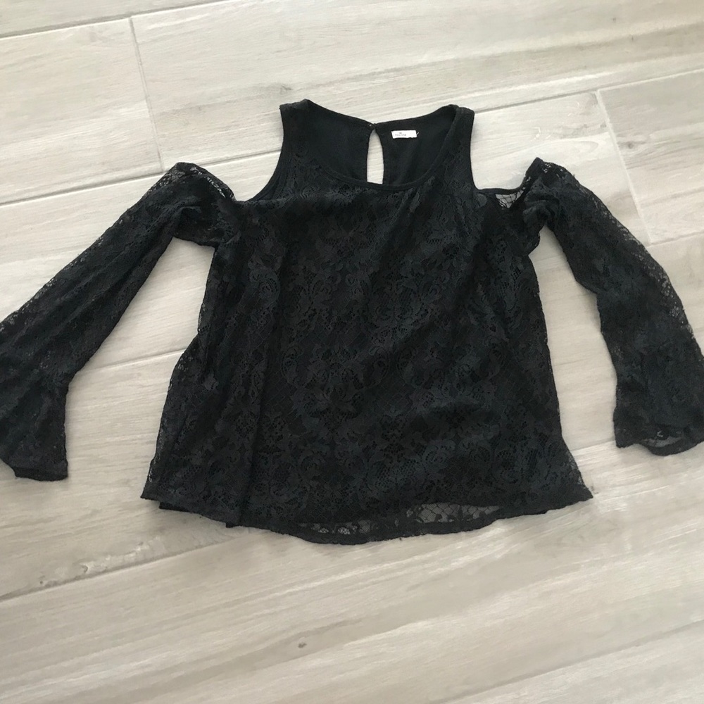SOLD! NWOT Hollister Lace Cold Shoulder Blouse
